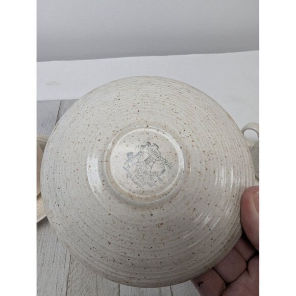 Set of 2 Homespun Stonecast Churchill Wild Strawberry Tea Cups & Saucers - Picture 7 of 8